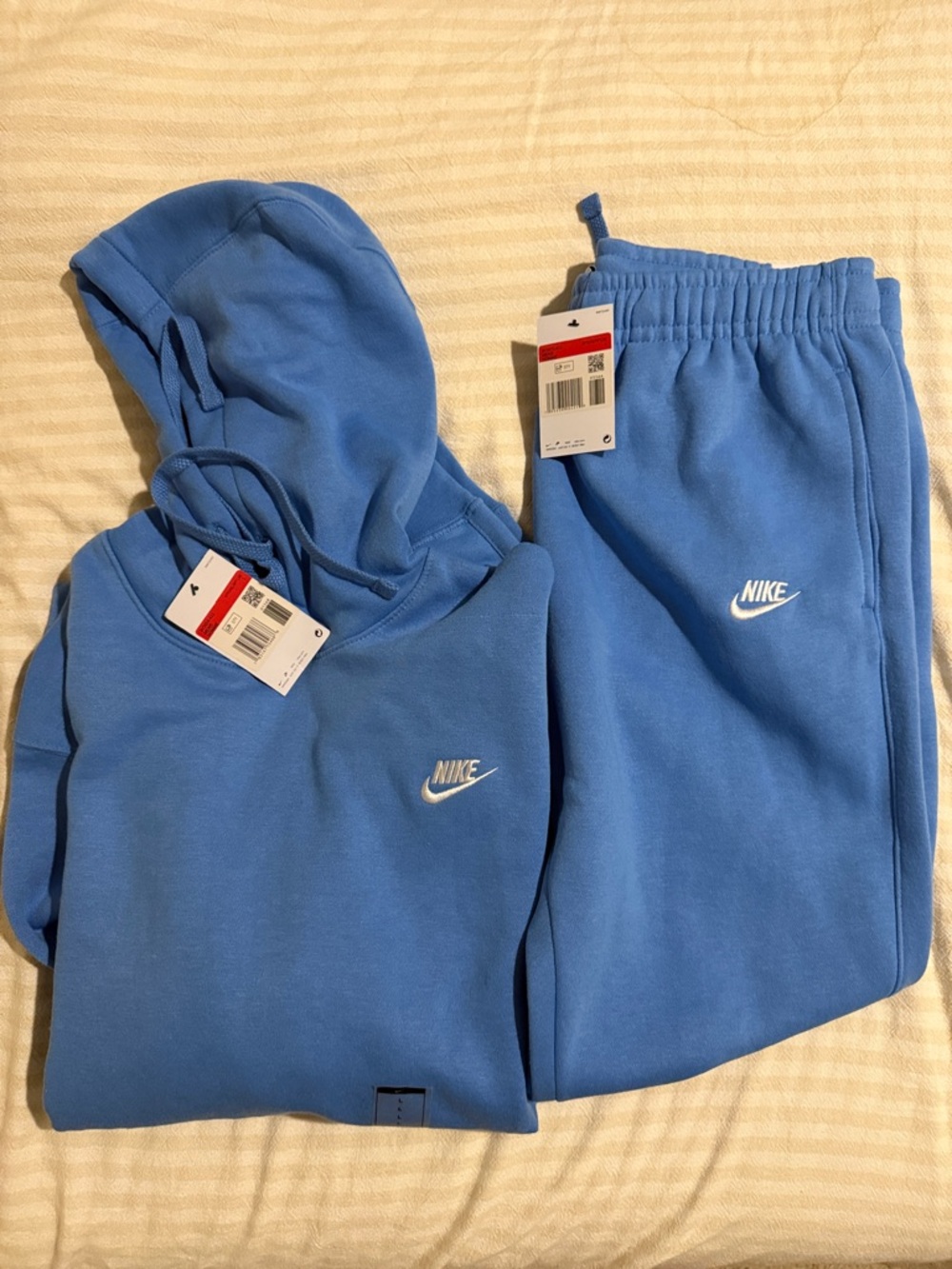 New With Tags Nike Sweatsuit Blue Men’s Large L